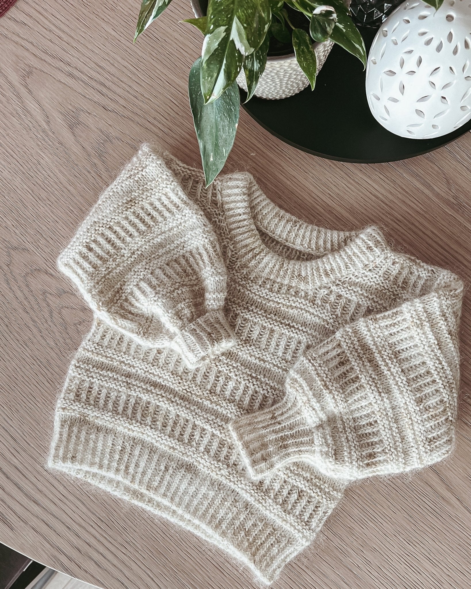 Coffee Sweater Mini - kfb.studio